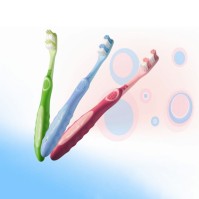 ELGYDIUM JUNIOR ΟΔΟΝΤΟΒΟΥΡΤΣΑ 1ΤΜΧ